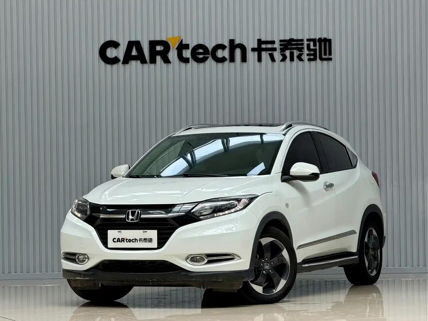 Vezel 2017 1.8L CVT 2WD Pioneer Edition — миниатюра 1