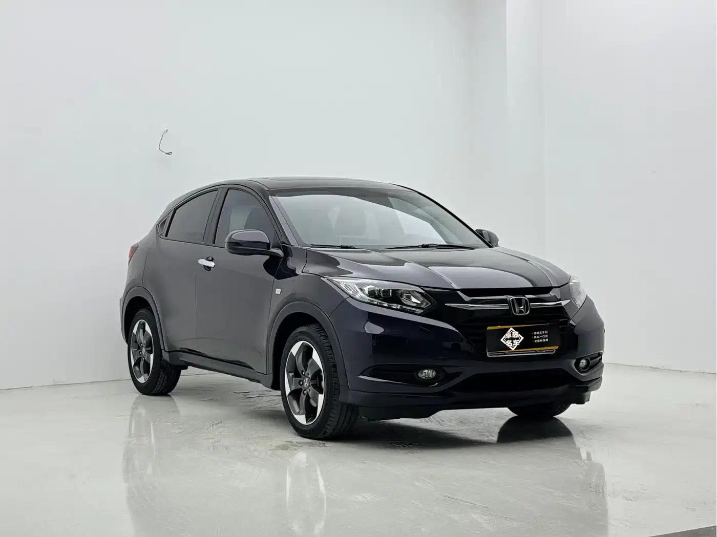 Vezel 2017 1.8L CVT 2WD Pioneer Edition — миниатюра 1