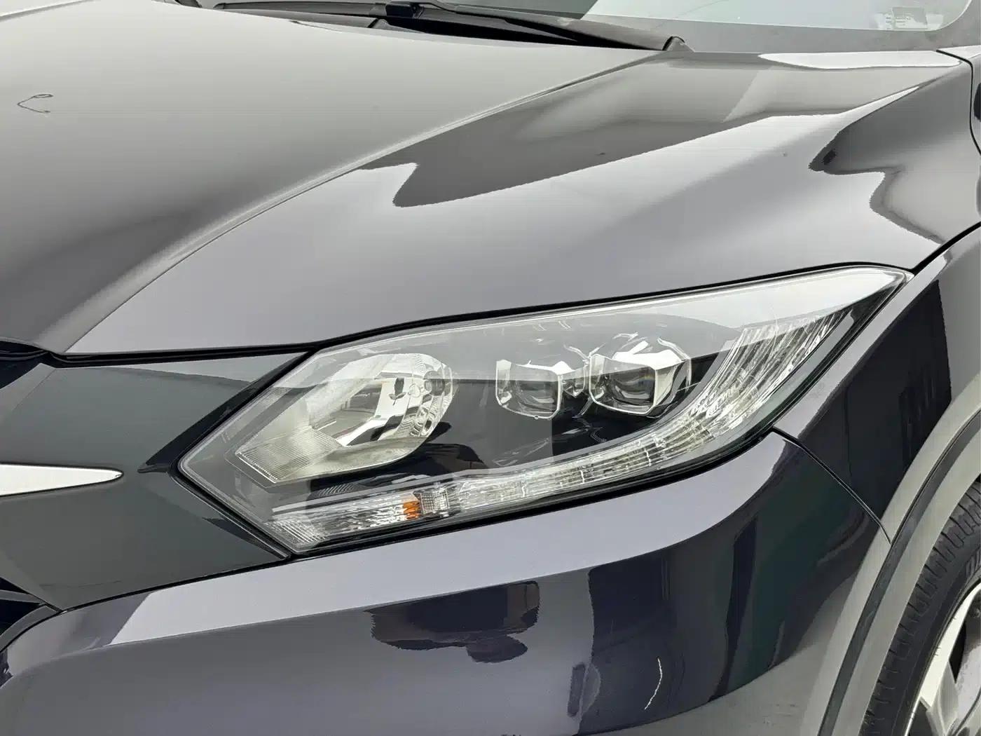 Vezel 2017 1.8L CVT 2WD Pioneer Edition — миниатюра 18