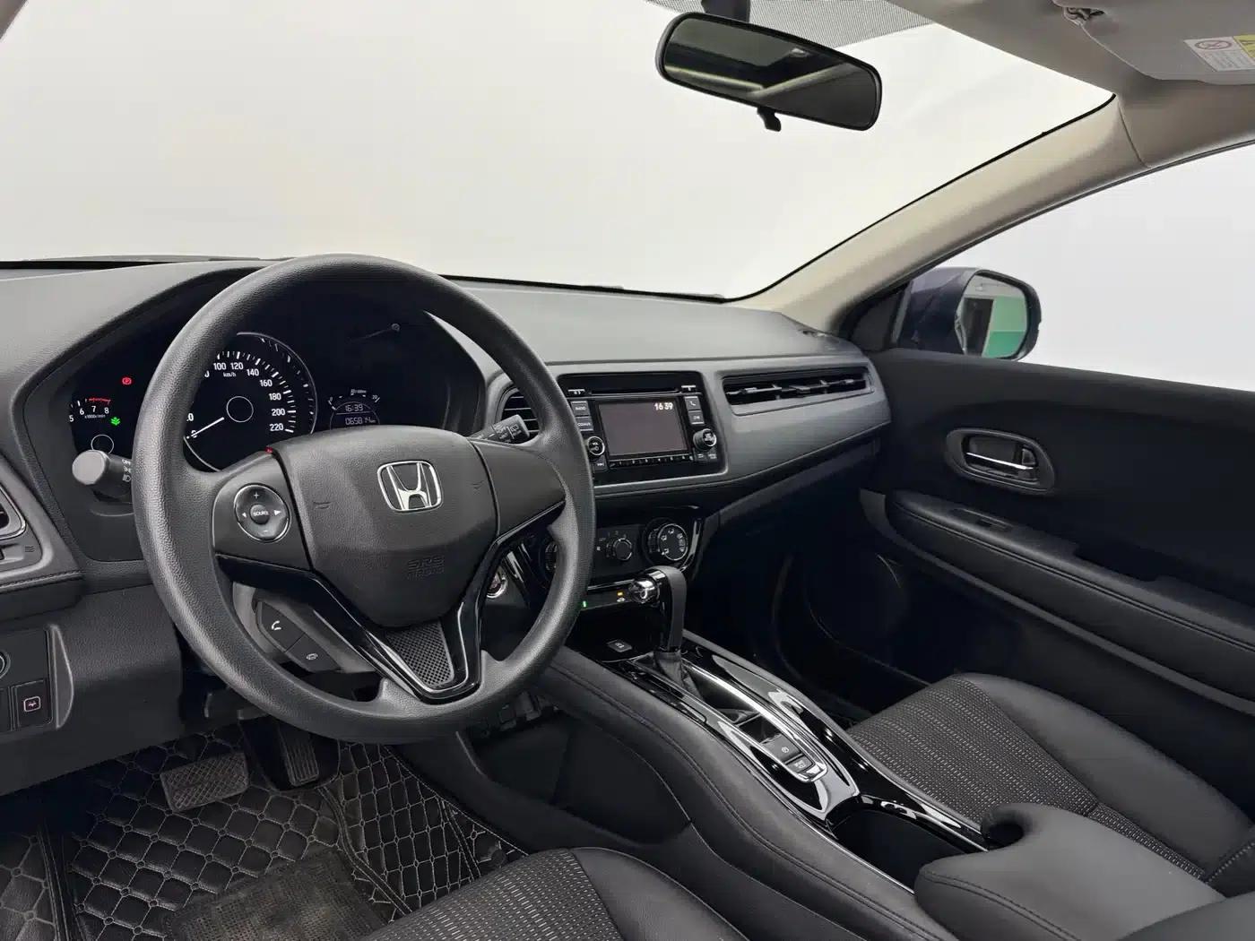 Vezel 2017 1.8L CVT 2WD Pioneer Edition — миниатюра 8