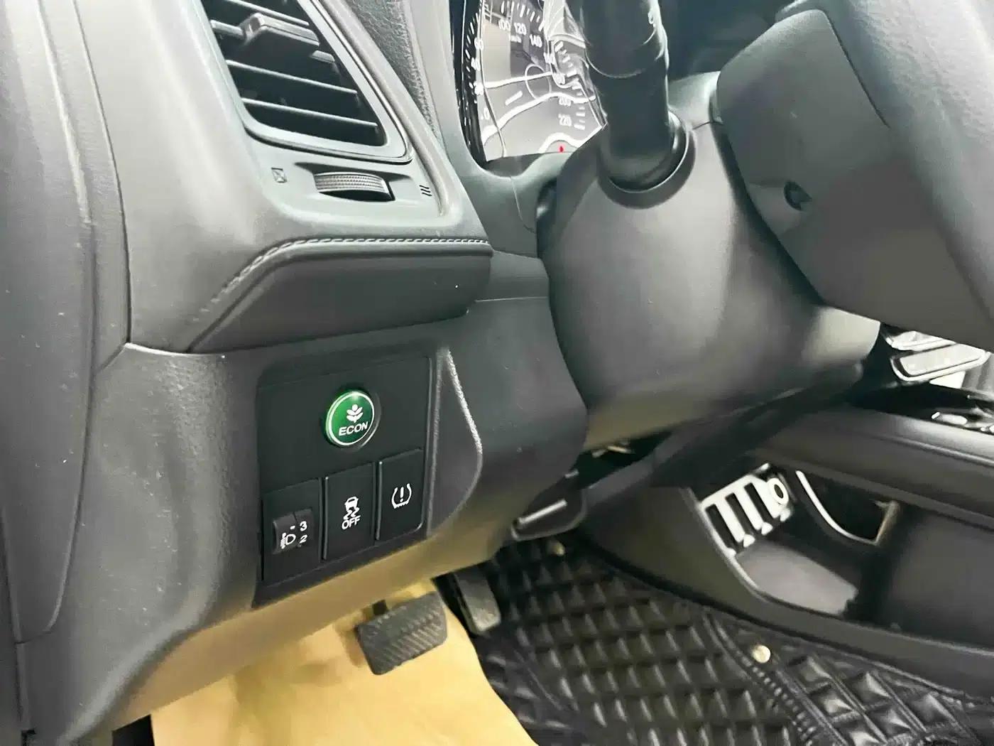 Vezel 2020 1.5L CVT Elite Edition — миниатюра 13