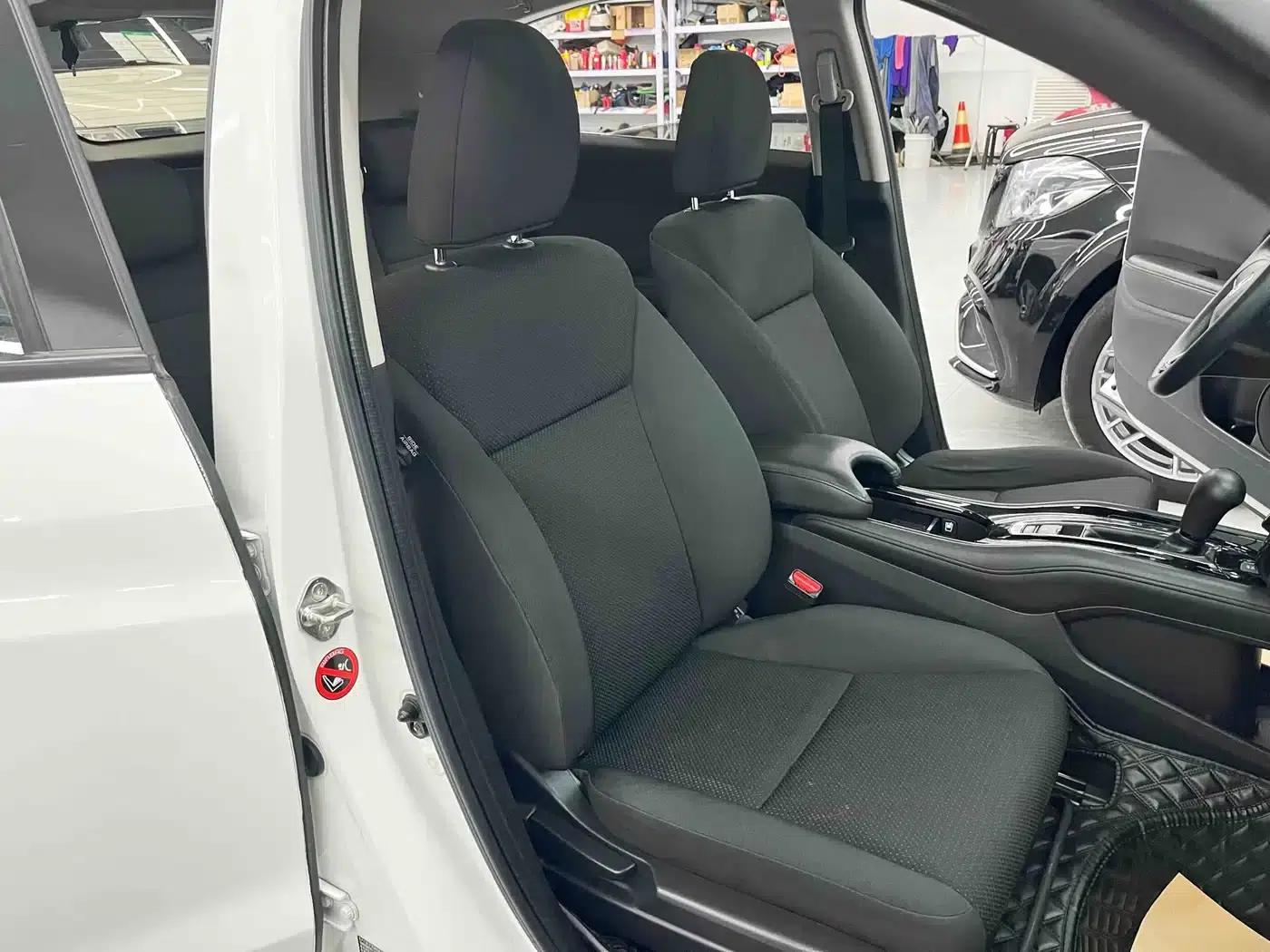 Vezel 2020 1.5L CVT Elite Edition — миниатюра 15