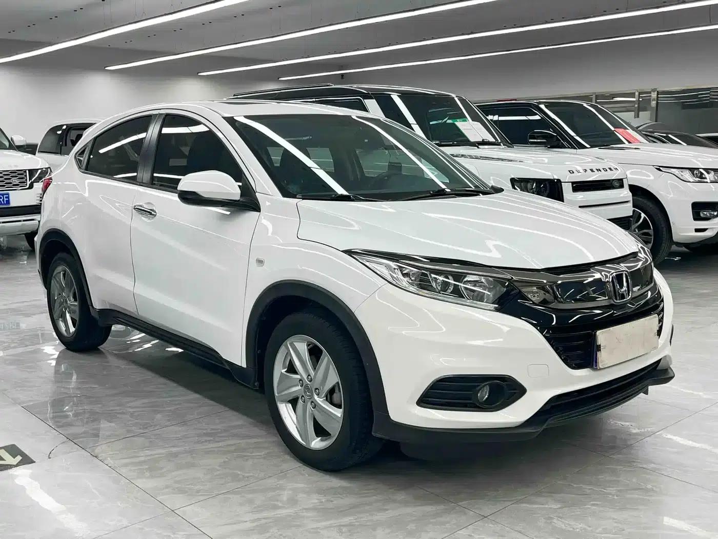 Vezel 2020 1.5L CVT Elite Edition — миниатюра 3