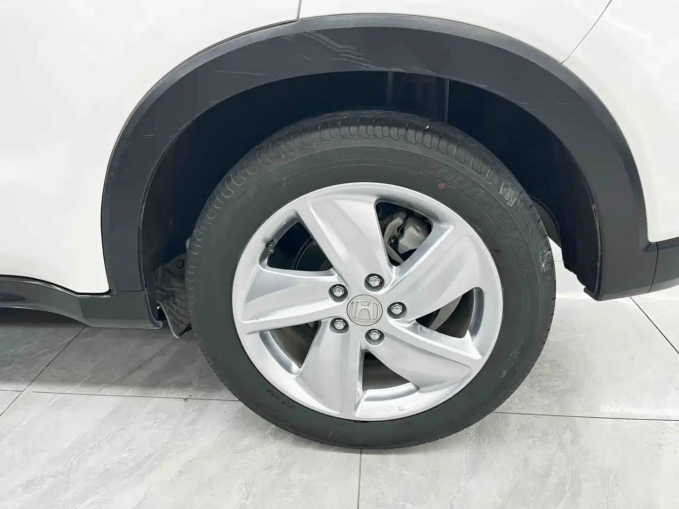 Vezel 2020 1.5L CVT Elite Edition — миниатюра 21