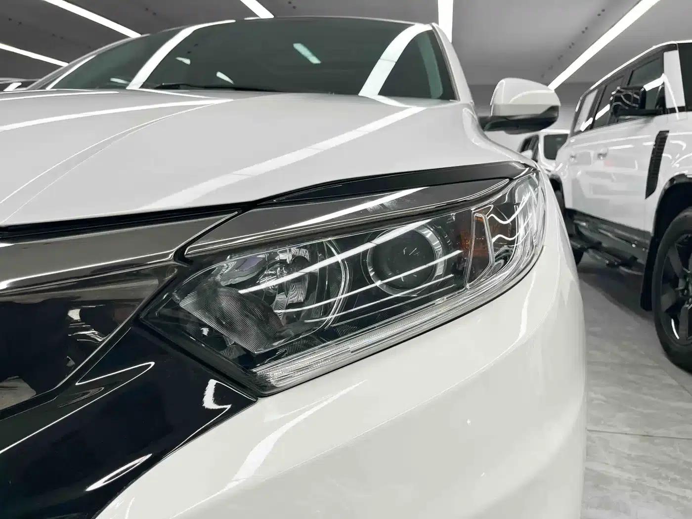 Vezel 2020 1.5L CVT Elite Edition — миниатюра 23