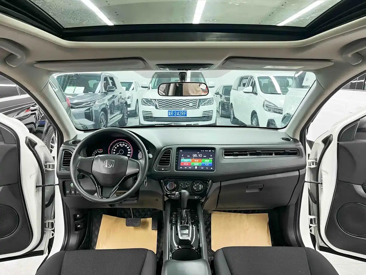 Vezel 2020 1.5L CVT Elite Edition — миниатюра 9