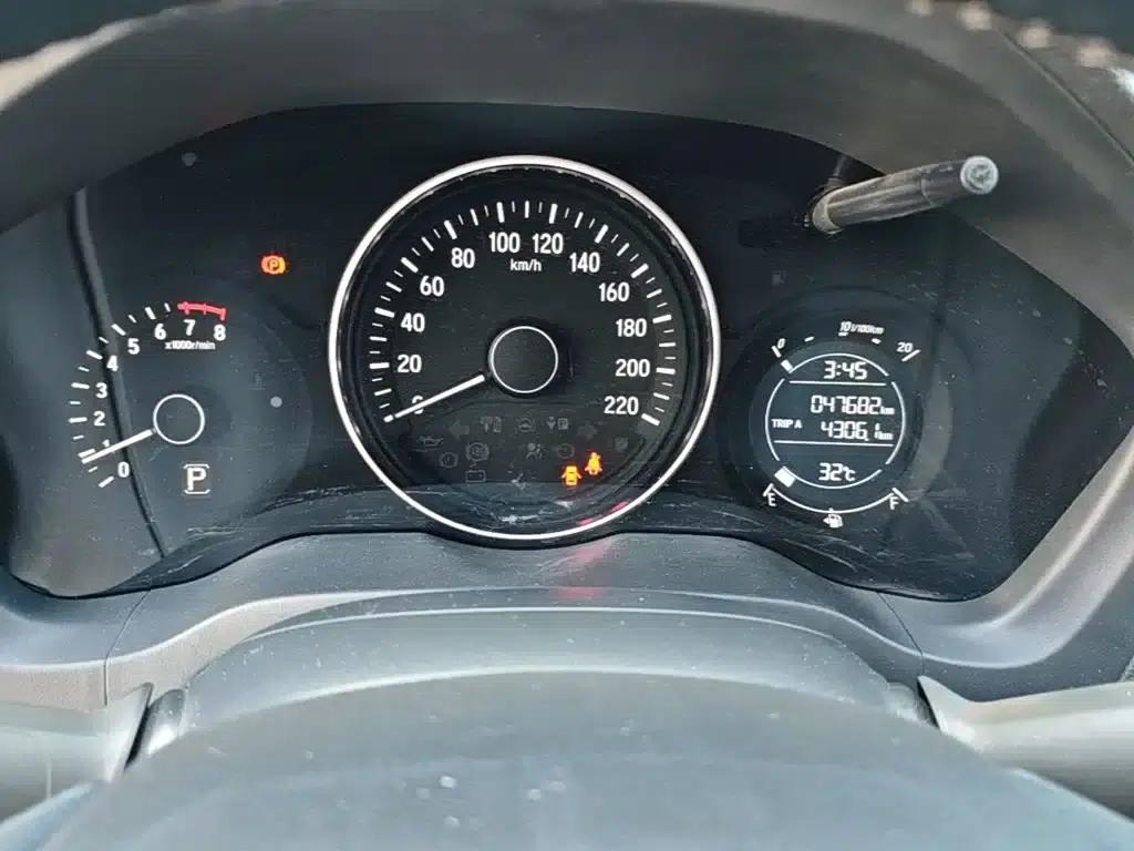 Vezel 2020 1.5L CVT Elite Edition — миниатюра 12