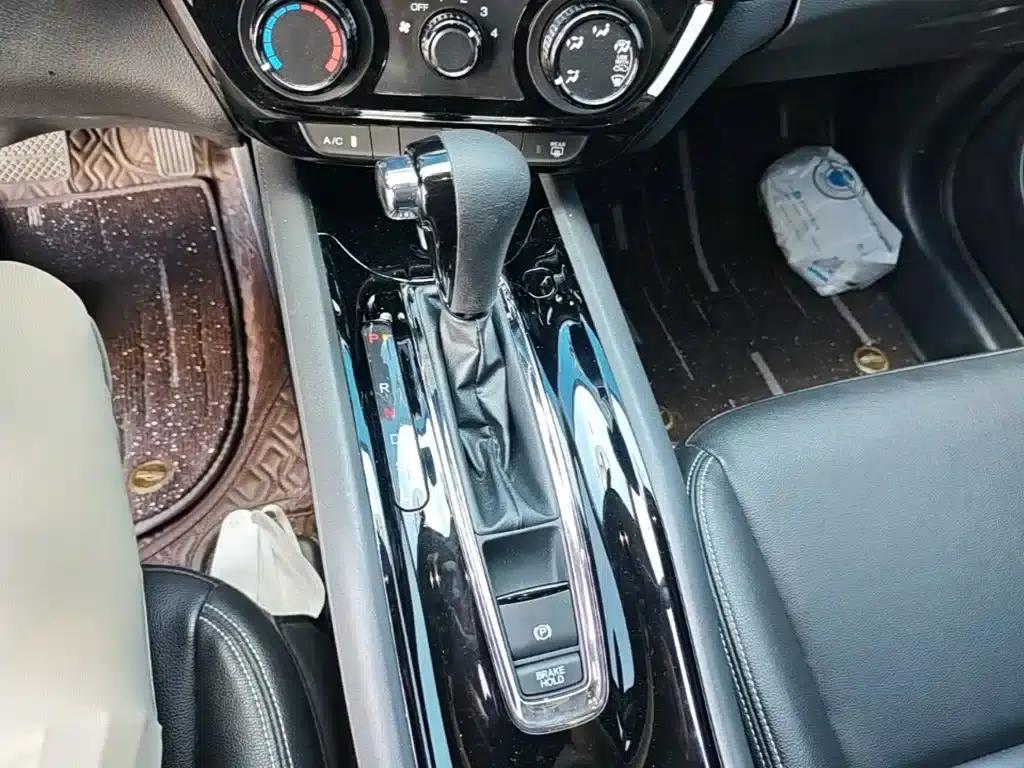 Vezel 2020 1.5L CVT Elite Edition — миниатюра 14