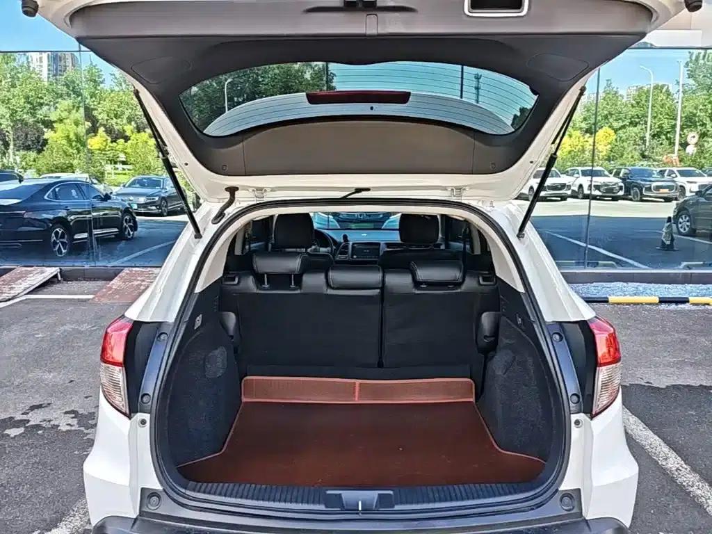 Vezel 2020 1.5L CVT Elite Edition — миниатюра 19