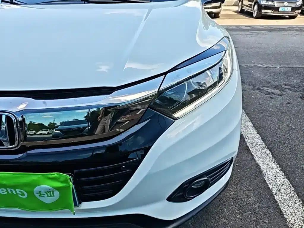 Vezel 2020 1.5L CVT Elite Edition — миниатюра 24
