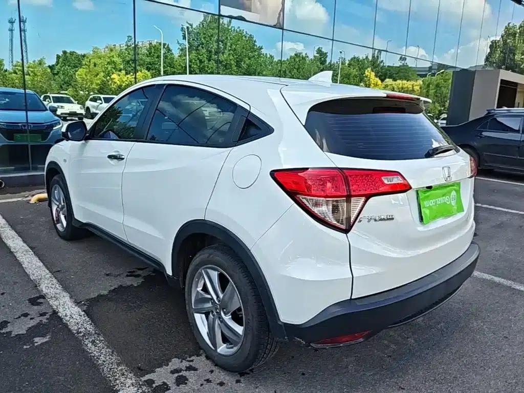 Vezel 2020 1.5L CVT Elite Edition — миниатюра 5