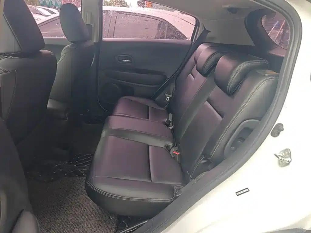 Vezel 2017 1.5L CVT 2WD Comfort Model — миниатюра 17
