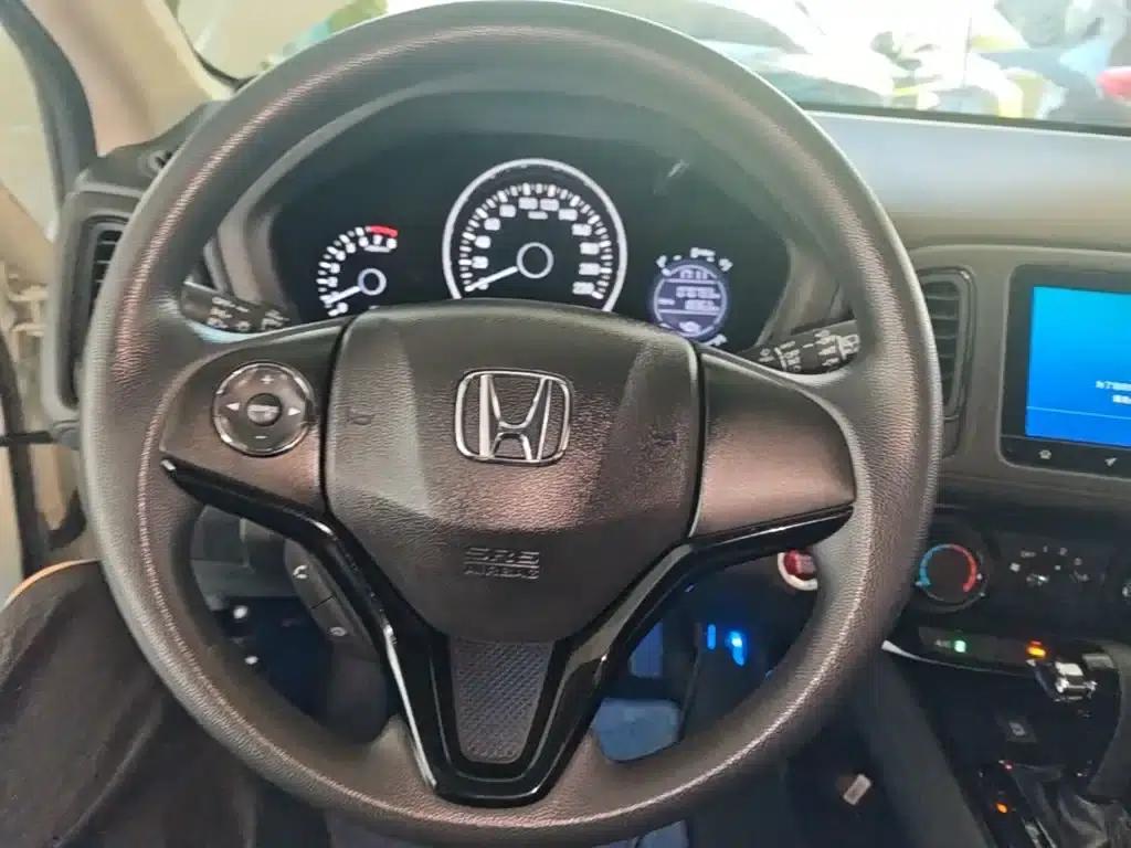 Vezel 2017 1.8L CVT 2WD Pioneer Edition — миниатюра 11