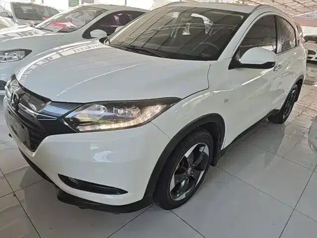 Vezel 2017 1.8L CVT 2WD Pioneer Edition