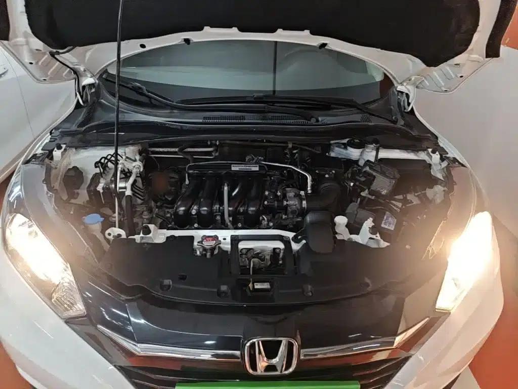 Vezel 2017 1.5L CVT 2WD Comfort Model — миниатюра 20