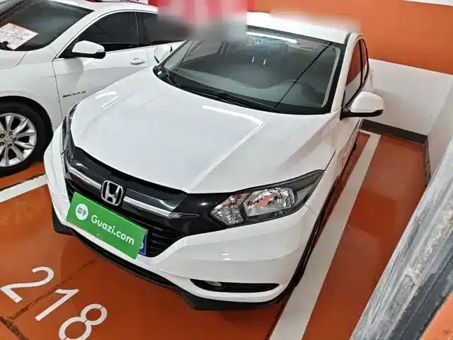 Vezel 2017 1.5L CVT 2WD Comfort Model