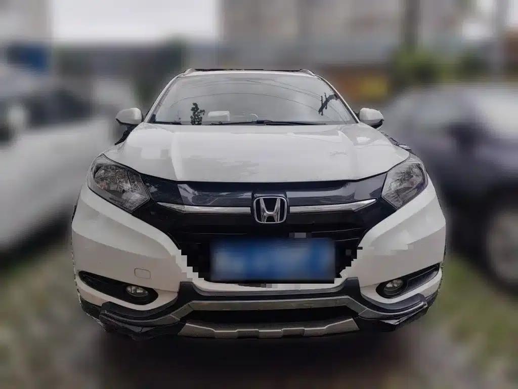 Vezel 2015 1.5L CVT 2WD Comfort Model — миниатюра 24