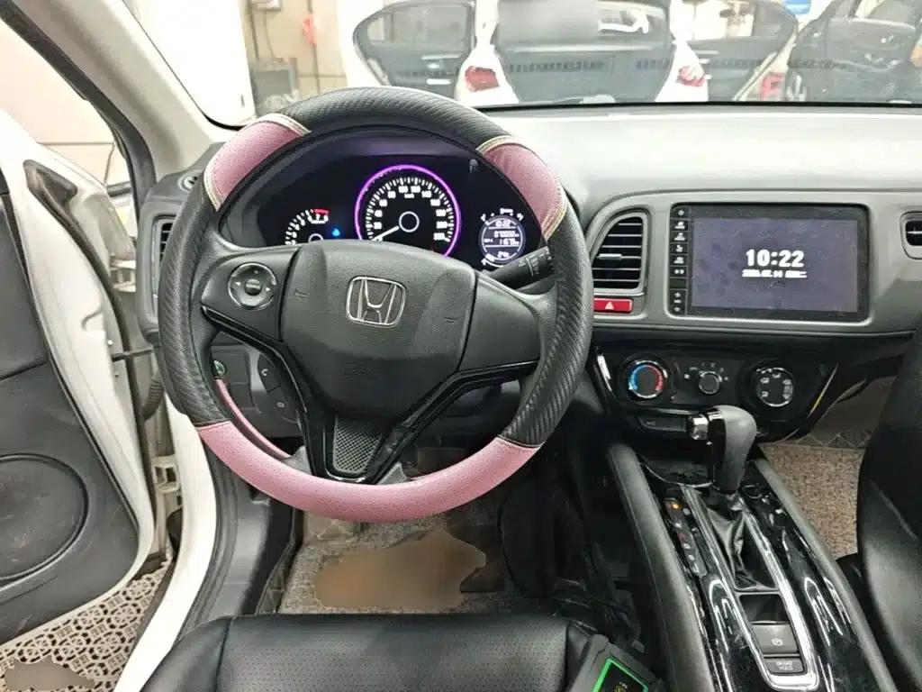 Vezel 2017 1.5L CVT 2WD Comfort Model — миниатюра 11