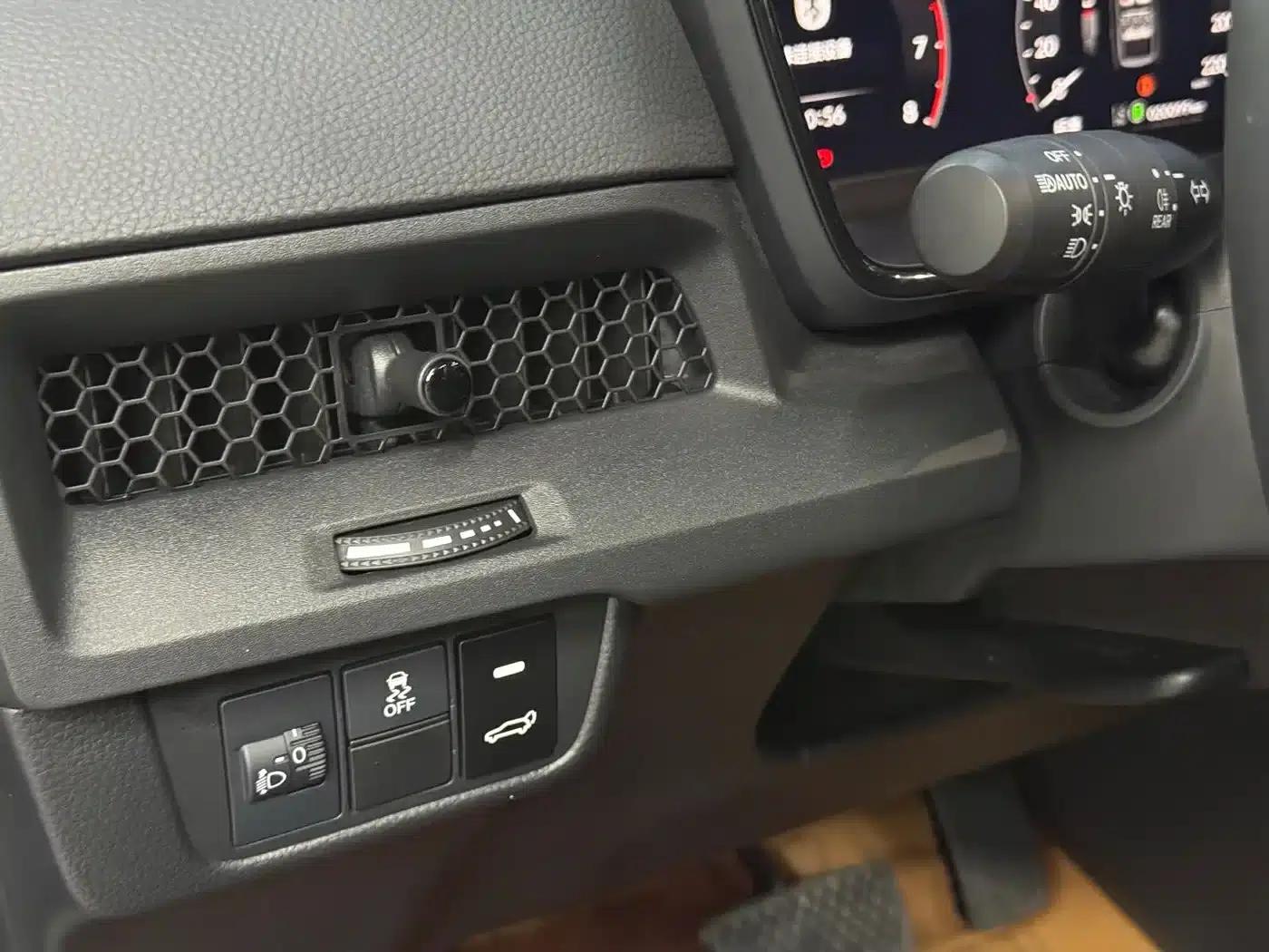 2023 Honda CR-V 240TURBO 2WD Luxury Edition 5-seater — миниатюра 14