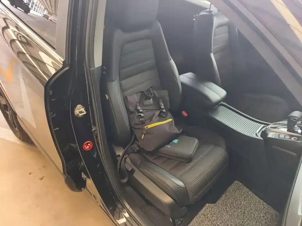 2020 Honda CR-V 240TURBO CVT 2WD Luxury Edition — миниатюра 25