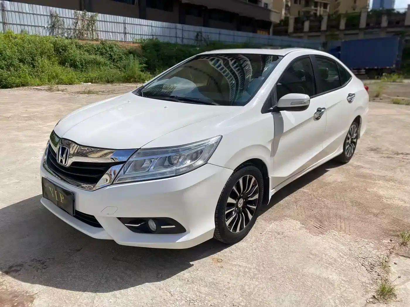 Honda Crider 2013 1.8L Automatic Deluxe Edition — миниатюра 2