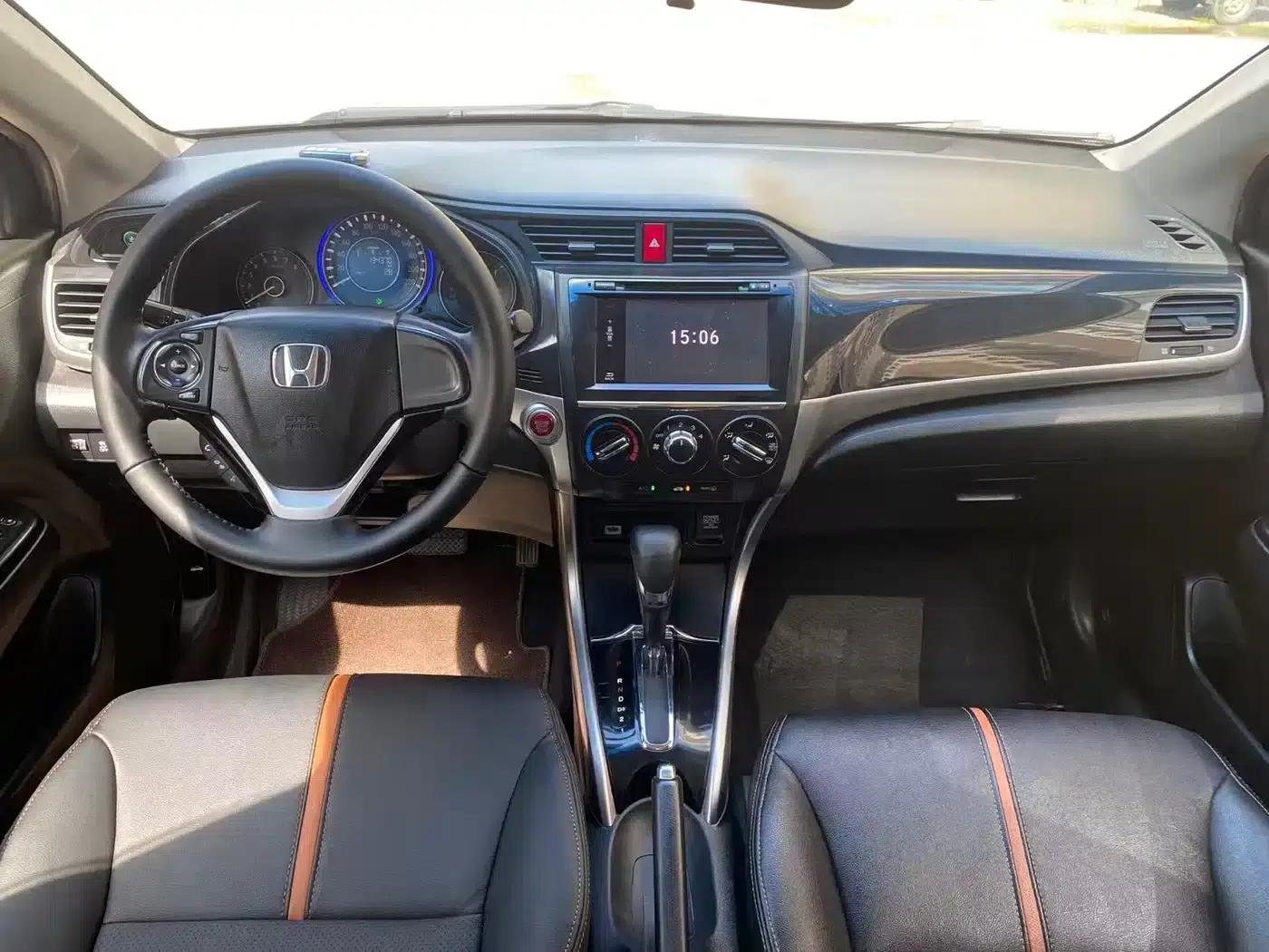 Honda Crider 2013 1.8L Automatic Deluxe Edition — миниатюра 12