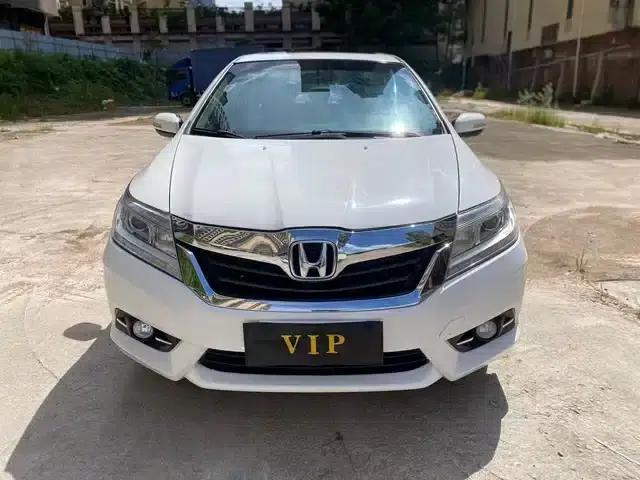 Honda Crider 2013 1.8L Automatic Deluxe Edition