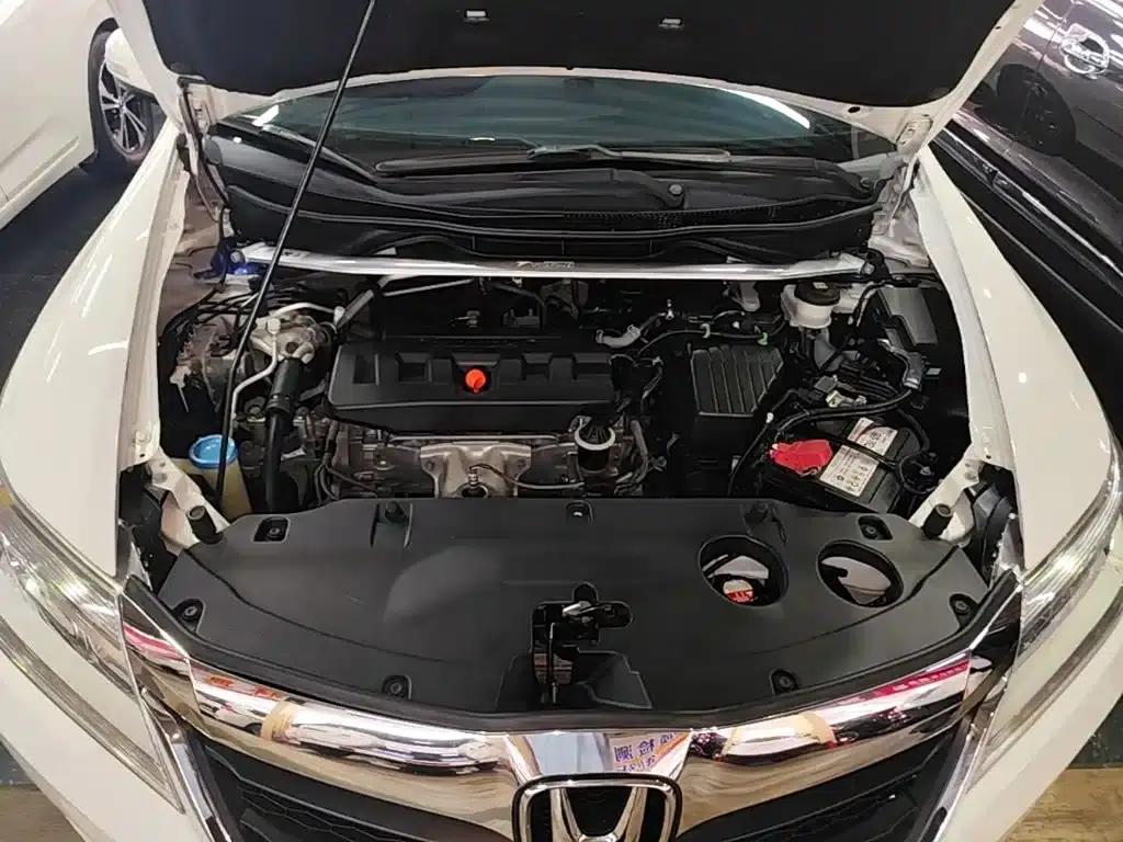 Honda Crider 2016 1.8L CVT Deluxe Edition — миниатюра 20