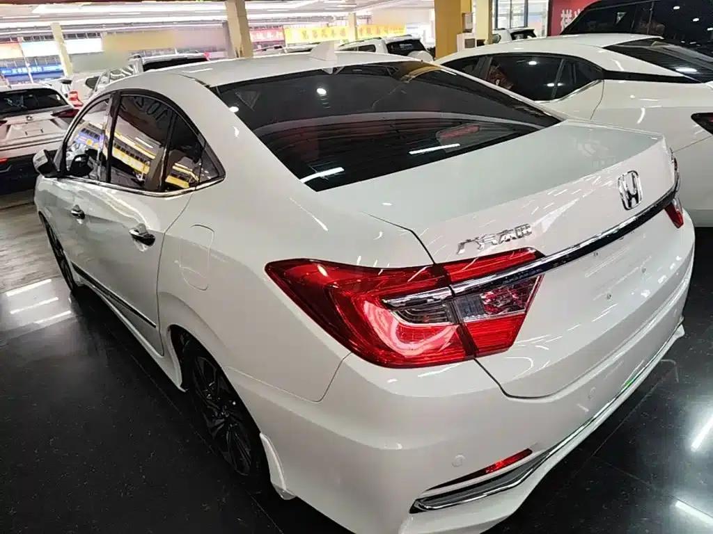 Honda Crider 2016 1.8L CVT Deluxe Edition — миниатюра 5