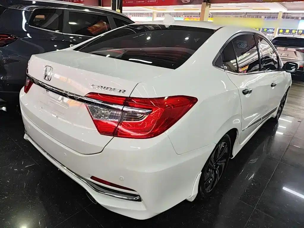 Honda Crider 2016 1.8L CVT Deluxe Edition — миниатюра 7