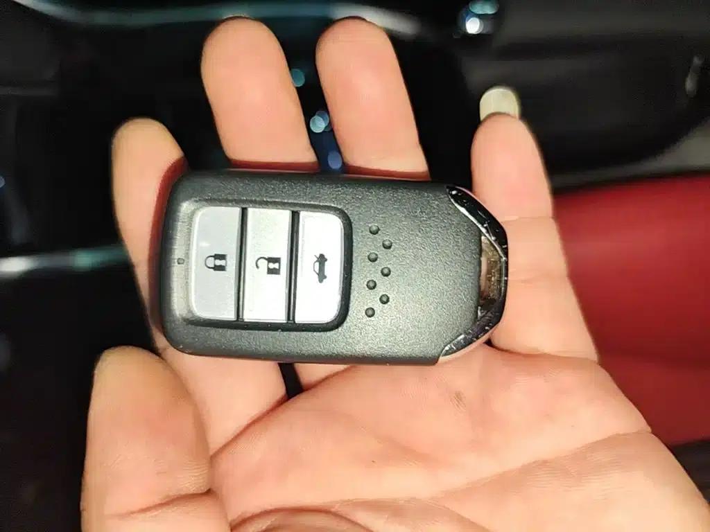 Honda Crider 2016 1.8L CVT Deluxe Edition — миниатюра 9