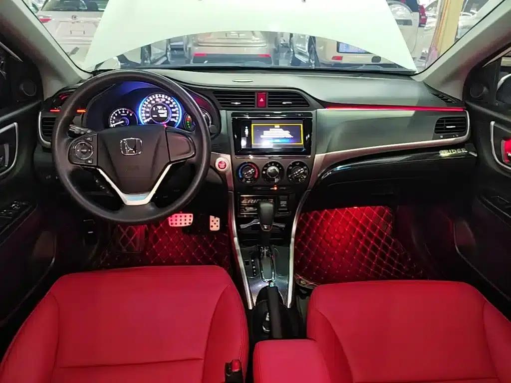 Honda Crider 2016 1.8L CVT Deluxe Edition — миниатюра 10
