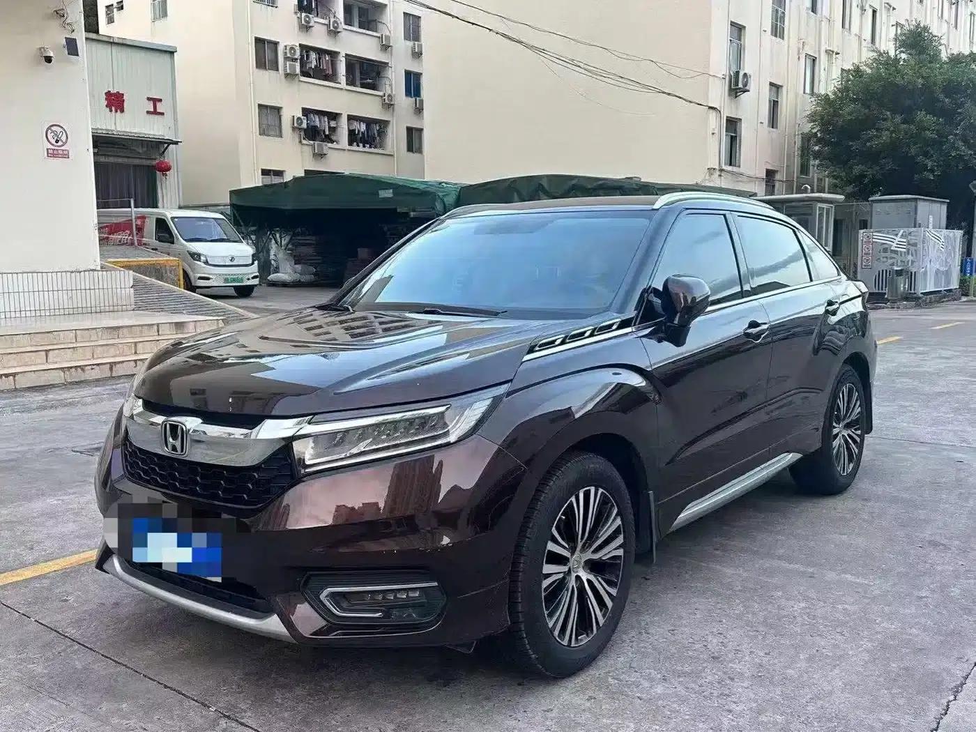 2017 Honda Avancier 370TURBO 2WD Luxury Edition — миниатюра 3