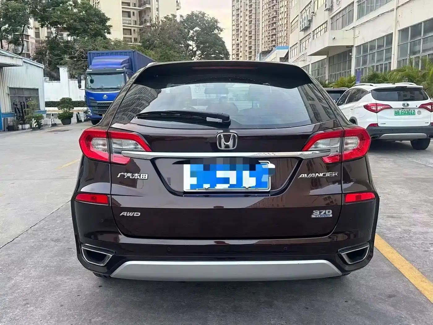 2017 Honda Avancier 370TURBO 2WD Luxury Edition — миниатюра 4
