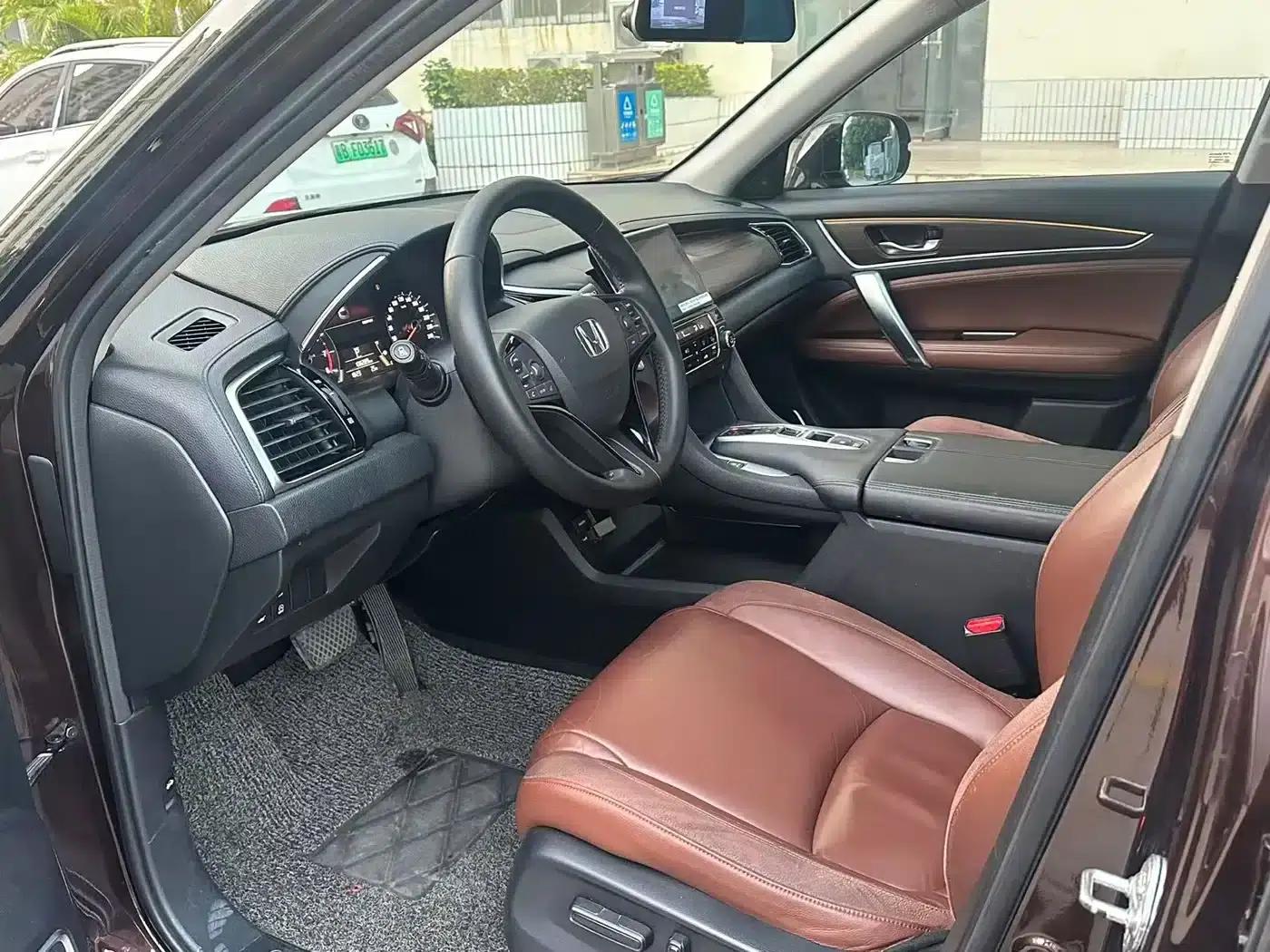 2017 Honda Avancier 370TURBO 2WD Luxury Edition — миниатюра 6
