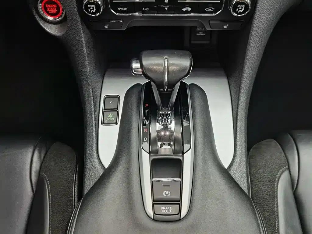 2017 Honda Avancier 240TURBO 2WD Premium Edition — миниатюра 13