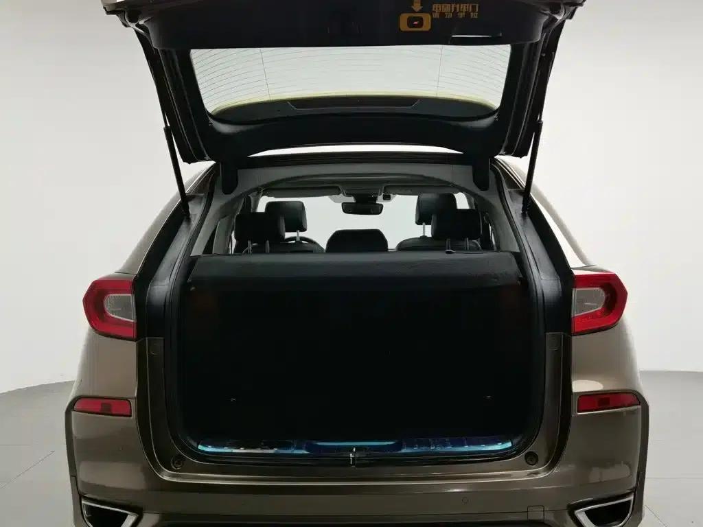 2017 Honda Avancier 240TURBO 2WD Premium Edition — миниатюра 16