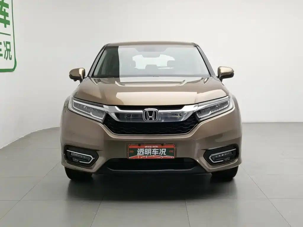 2017 Honda Avancier 240TURBO 2WD Premium Edition — миниатюра 3