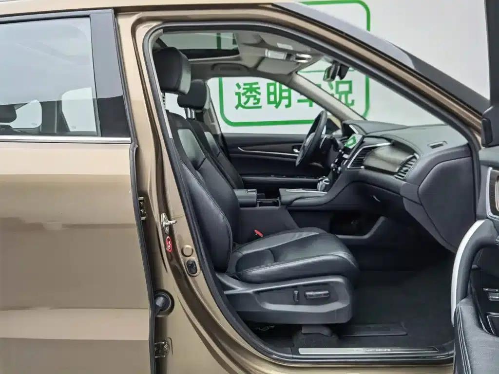 2017 Honda Avancier 240TURBO 2WD Premium Edition — миниатюра 23