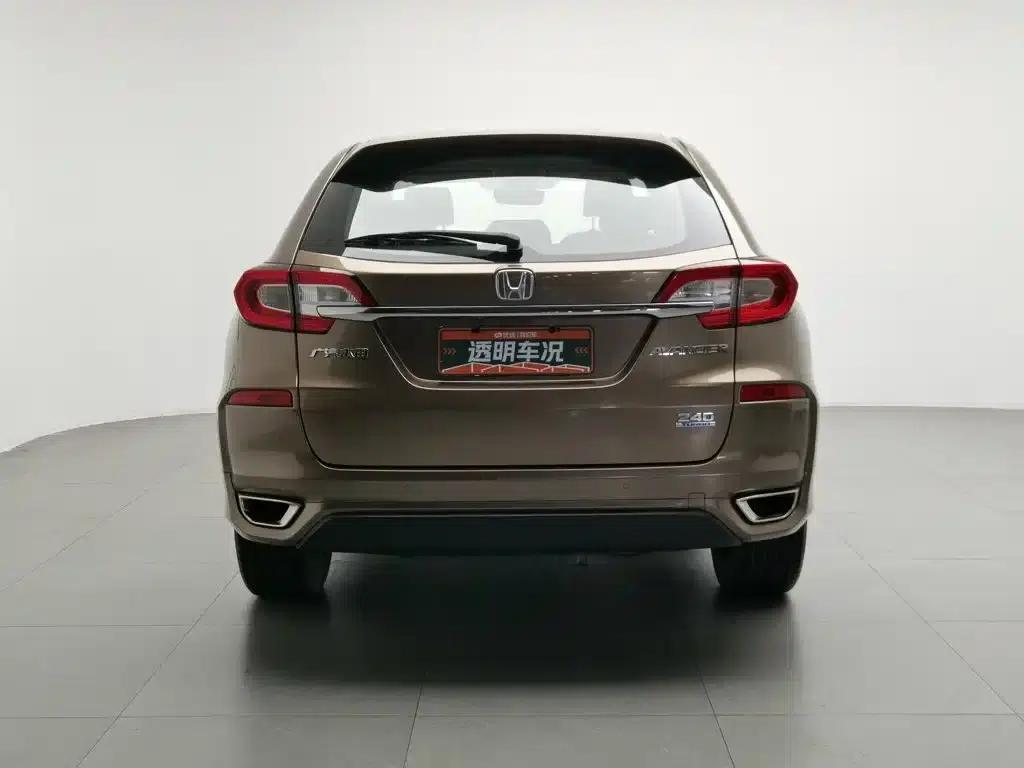 2017 Honda Avancier 240TURBO 2WD Premium Edition — миниатюра 4