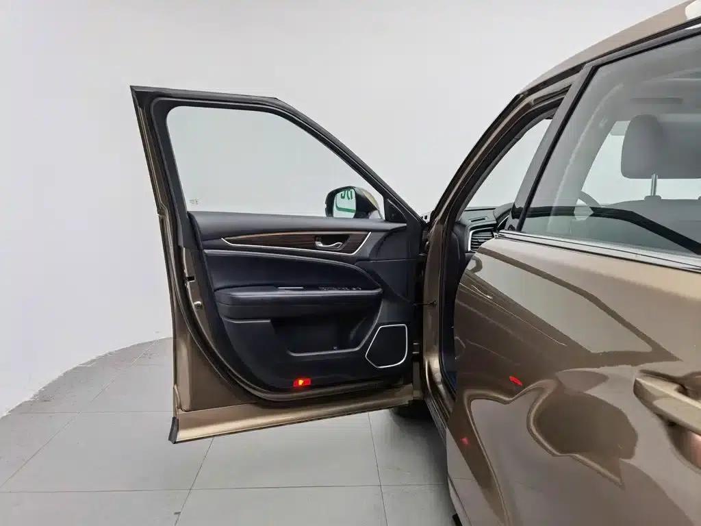 2017 Honda Avancier 240TURBO 2WD Premium Edition — миниатюра 8