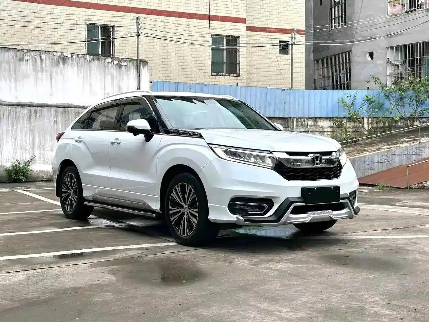 2017 Honda Avancier 370TURBO 4WD Premium Edition — миниатюра 3
