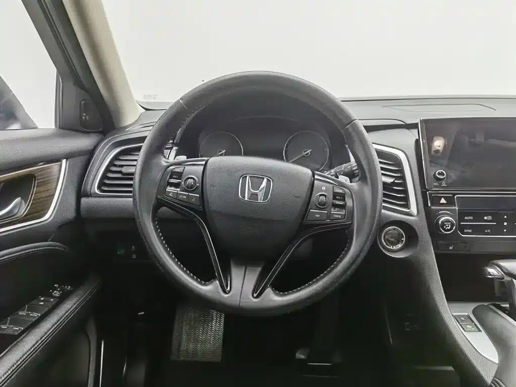 2017 Honda Avancier 240TURBO 2WD Luxury Edition — миниатюра 11