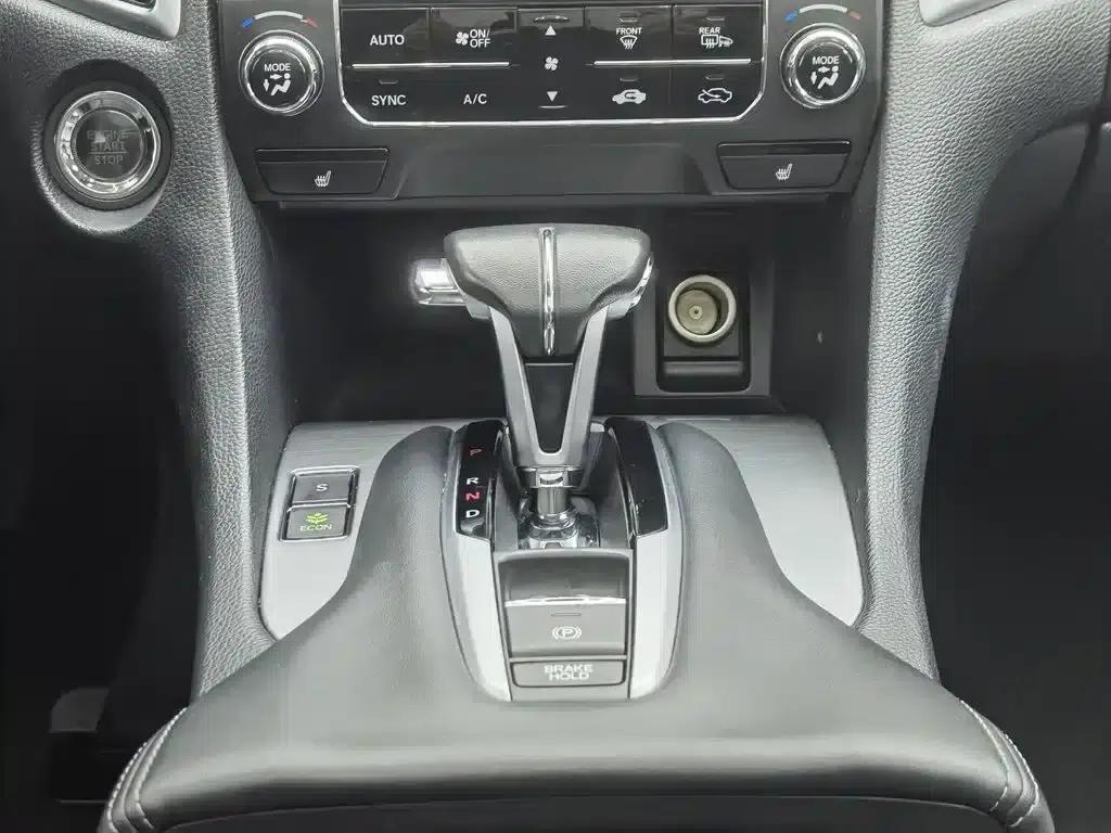 2017 Honda Avancier 240TURBO 2WD Luxury Edition — миниатюра 13