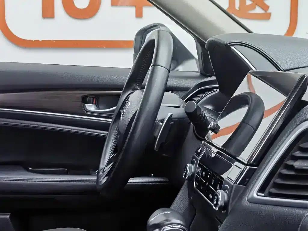 2017 Honda Avancier 240TURBO 2WD Luxury Edition — миниатюра 22