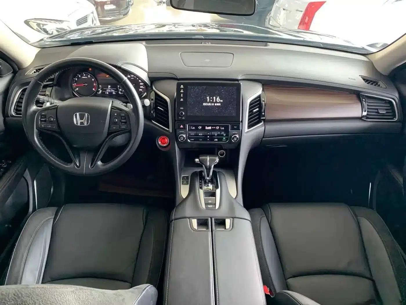 2019 Honda Avancier 240TURBO 2WD Luxury Edition — миниатюра 3
