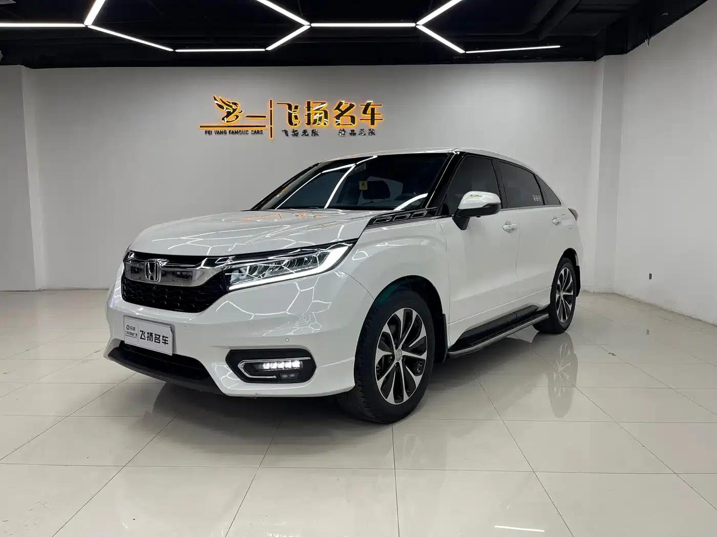 2017 Honda Avancier 240TURBO 2WD Elite Edition — миниатюра 1