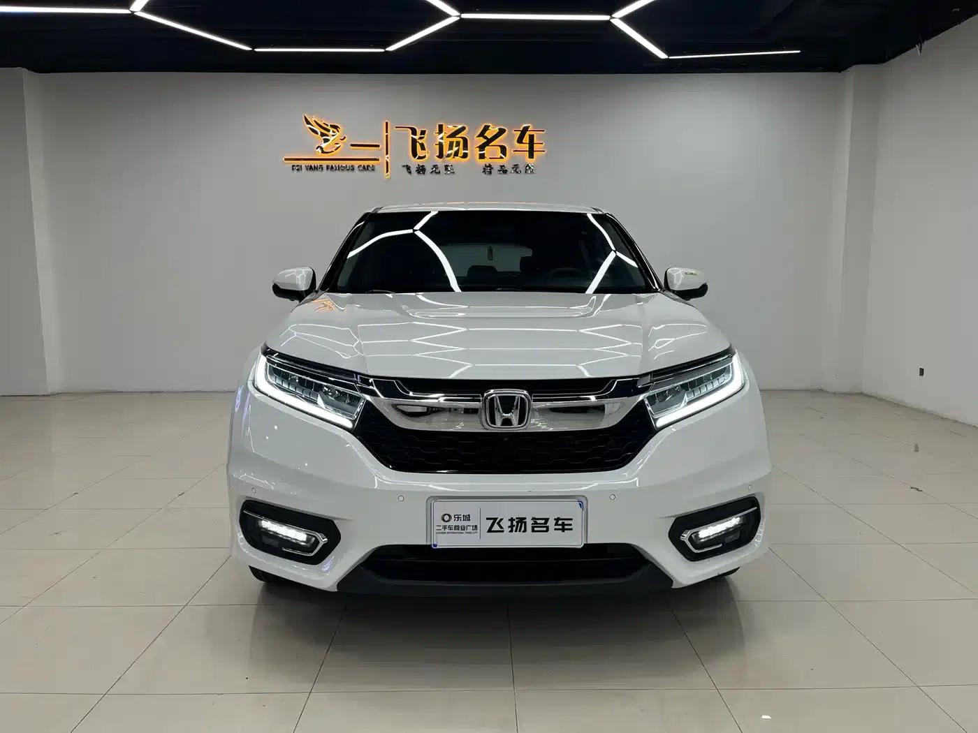 2017 Honda Avancier 240TURBO 2WD Elite Edition — миниатюра 2