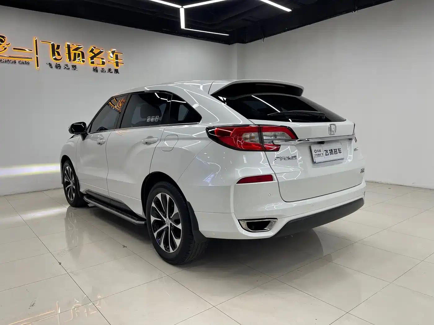 2017 Honda Avancier 240TURBO 2WD Elite Edition — миниатюра 16