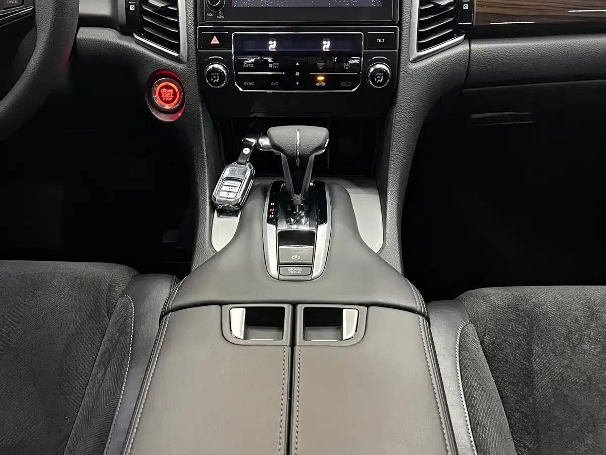 2017 Honda Avancier 240TURBO 2WD Elite Edition — миниатюра 6